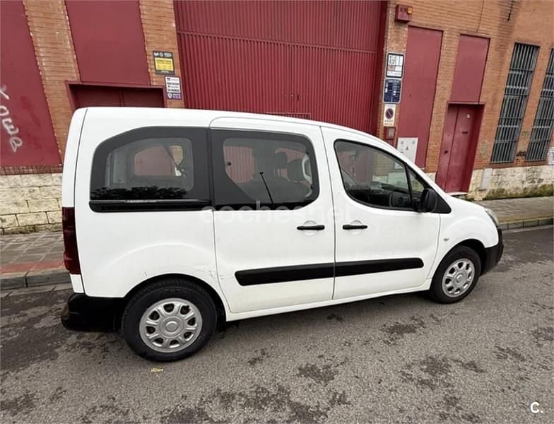 Usado Peugeot Partner Tepee 75 CV (55 kW) 2015 Blanco Monovolumen