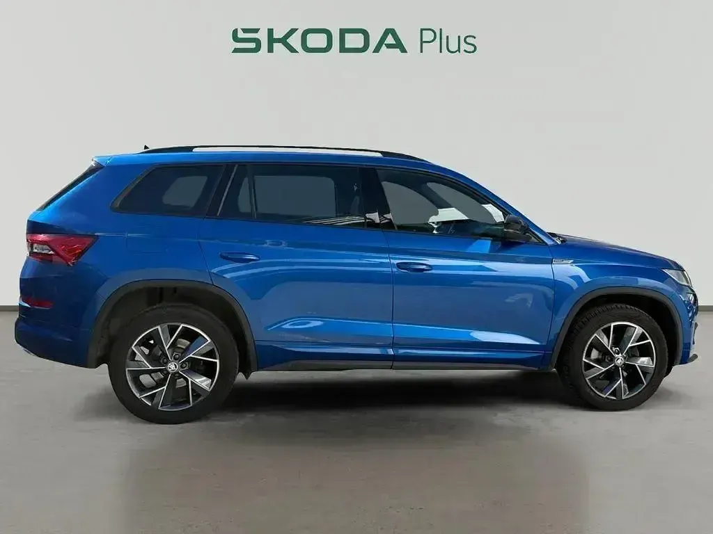 Usado Skoda Kodiaq SportLine 150 CV (110 kW) 2023 Azul SUV