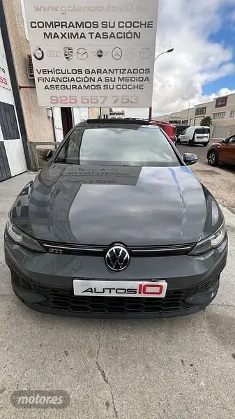 Usado VW Golf VIII GTI Clubsport 300 CV (220 kW) 2022 Varios colores Berlina