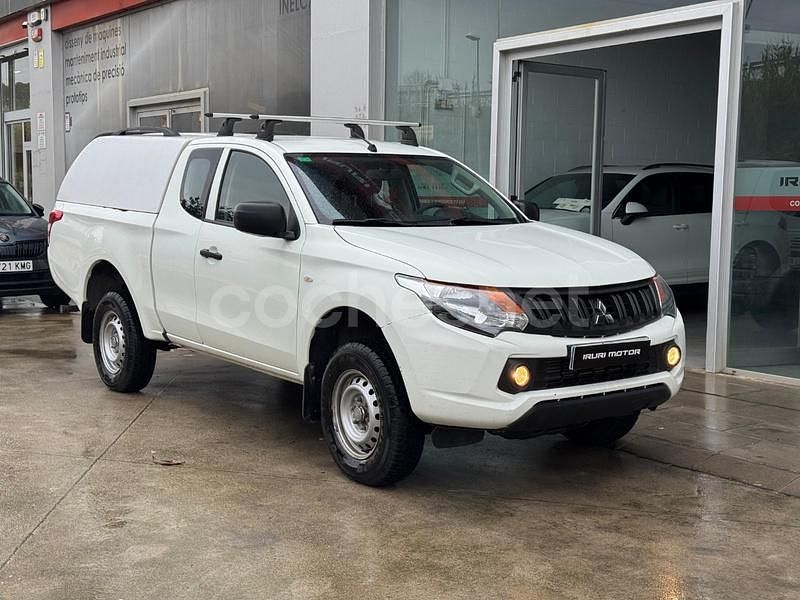 Usado Mitsubishi L200 154 CV (113 kW) 2017 Blanco Recogida