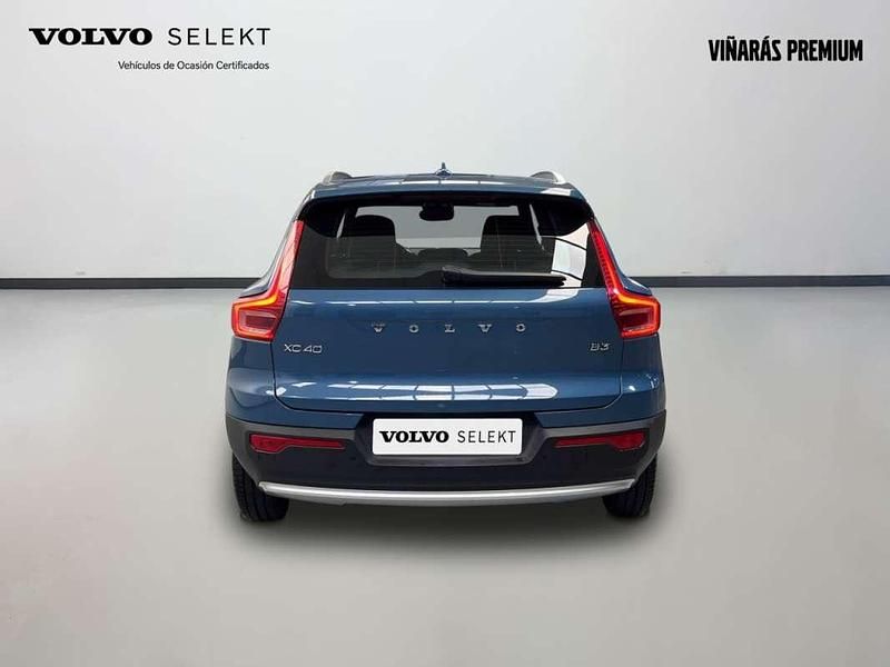 Usado Volvo XC40 Core 129 CV (94 kW) 2025 Azul SUV