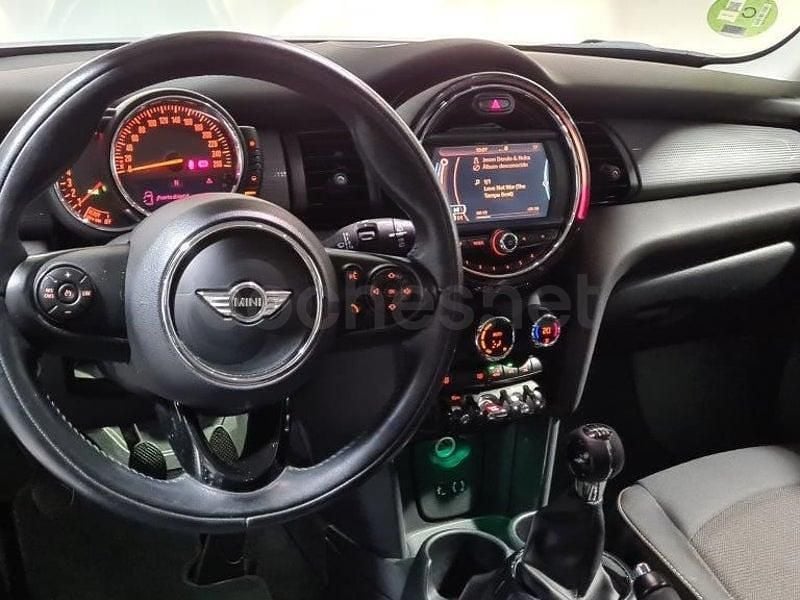 Usado Mini Cooper D 116 CV (85 kW) 2019 Negro Utilitario