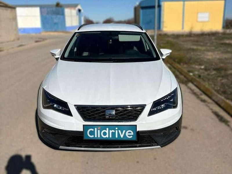 Usado Seat Leon X-Perience 4Drive 150 CV (110 kW) 2018 Blanco Familiar