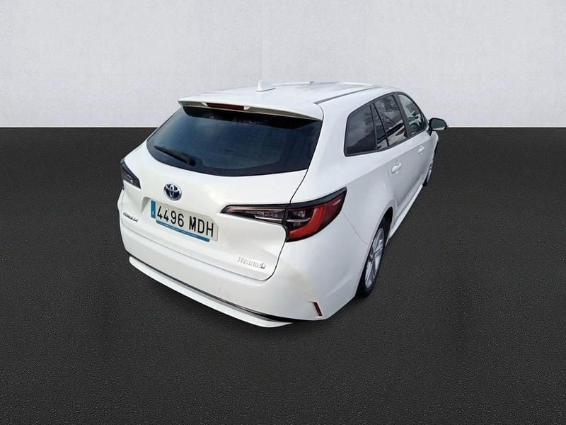 Usado Toyota Corolla Business Edition 122 CV (89 kW) 2023 Blanco Familiar