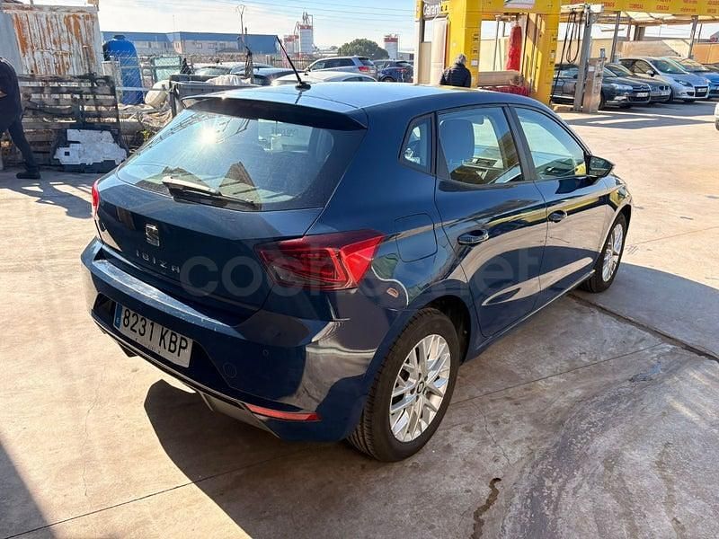 Usado Seat Ibiza Style 95 CV (69 kW) 2017 Azul Berlina