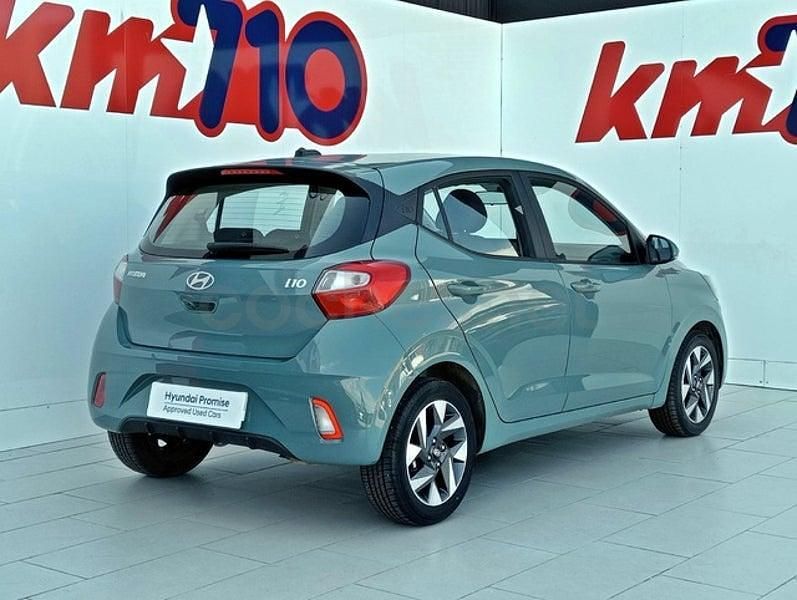 Usado Hyundai i10 63 CV (46 kW) 2025 Verde Utilitario