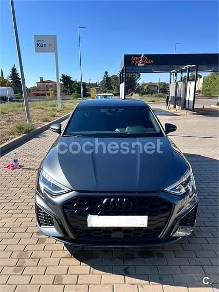 Gris / plata Usado 2023 Audi A3 Sportback e-tron Utilitario | 26.500 € (Precio justo) - Imagen 1/3