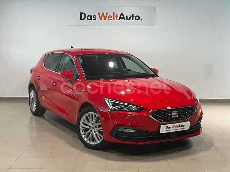 Rojo Usado 2021 Seat Leon XCELLENCE Berlina | 17.490 € (Precio justo) - Imagen 1/4