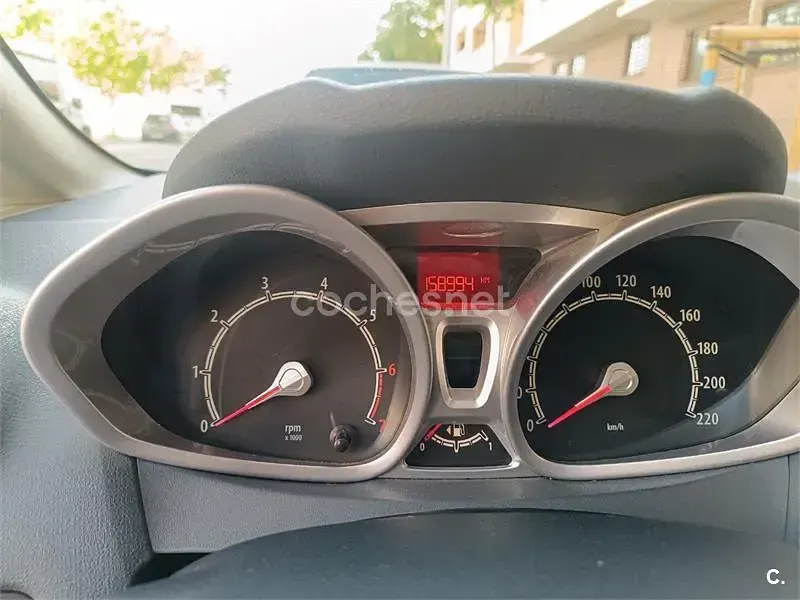 Usado Ford Fiesta Titanium 96 CV (70 kW) 2009 Azul Berlina