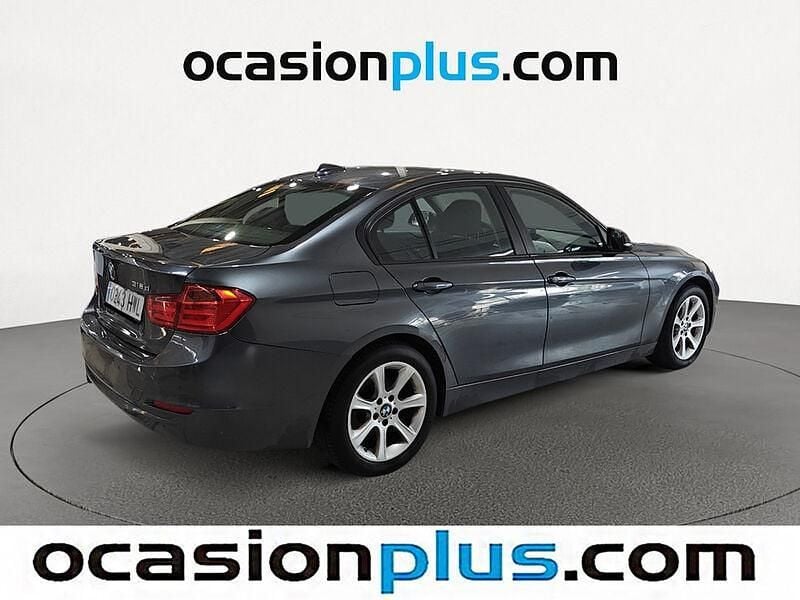Usado BMW 318 143 CV (105 kW) 2014 Gris Berlina