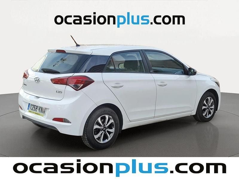 Usado Hyundai i20 GO! 75 CV (55 kW) 2018 Blanco Utilitario