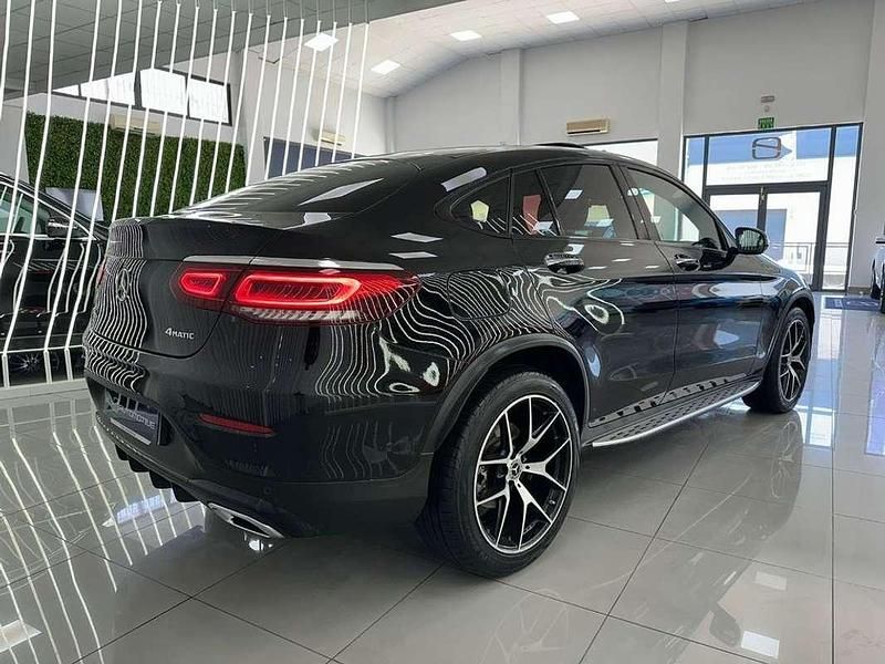Usado Mercedes GLC220 194 CV (142 kW) 2020 Negro SUV