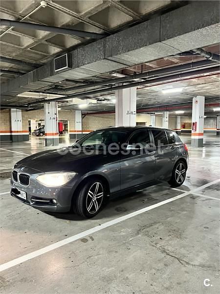 Usado BMW 118 Sport Line 170 CV (125 kW) 2012 Gris / plata Utilitario