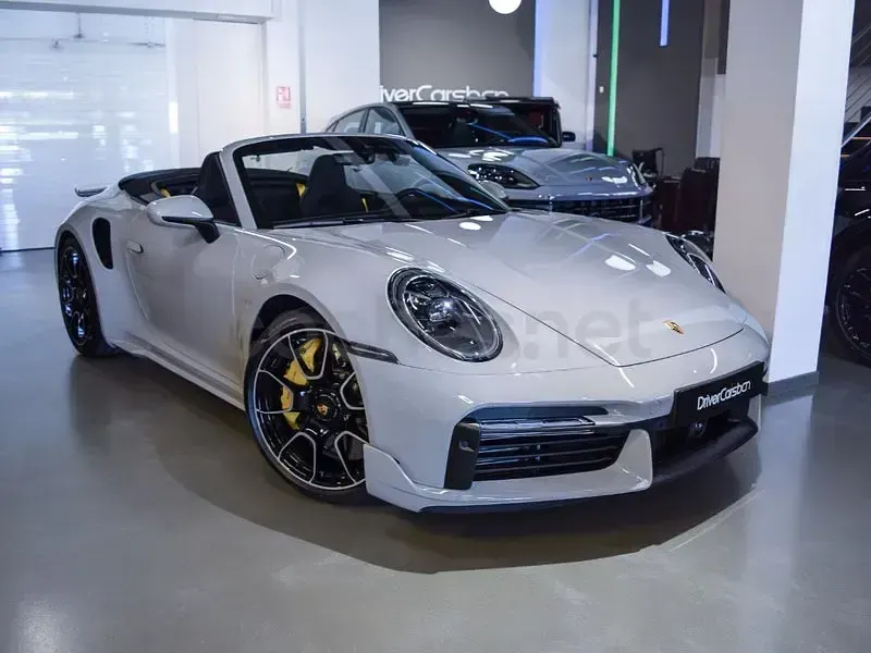 Usado Porsche 911 Turbo S Cabriolet 650 CV (478 kW) 2024 Gris / plata Descapotable