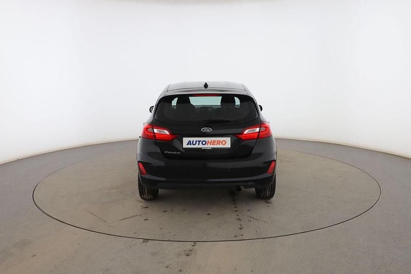 Usado Ford Fiesta Trend+ 85 CV (62 kW) 2018 Negro Utilitario