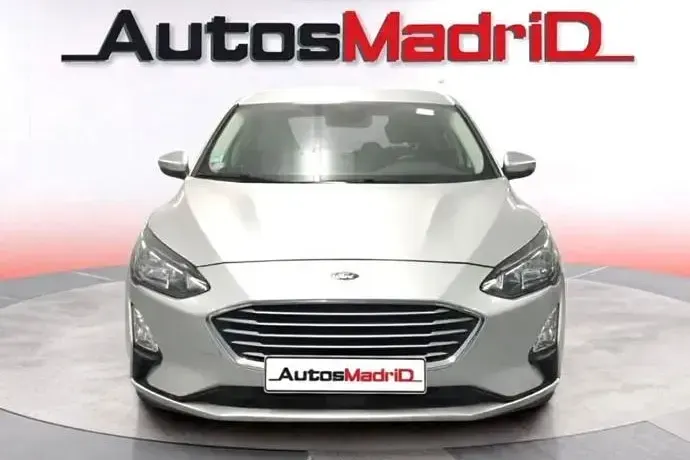 Usado Ford Focus Trend+ 126 CV (92 kW) 2021 Gris Berlina