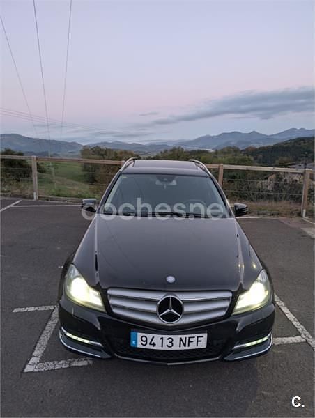 Usado Mercedes C250 Avantgarde 204 CV (150 kW) 2014 Negro Familiar