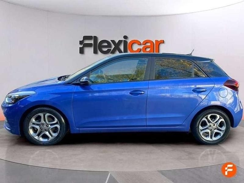 Usado Hyundai i20 100 CV (73 kW) 2019 Azul Utilitario