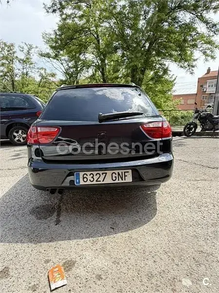 Usado Seat Exeo Sport 143 CV (105 kW) 2009 Negro Familiar
