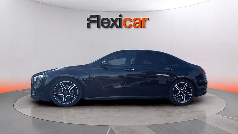 Usado Mercedes A200 150 CV (110 kW) 2021 Negro Berlina