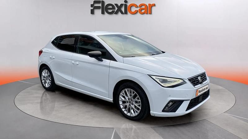 Usado Seat Ibiza FR 116 CV (85 kW) 2024 Blanco Berlina