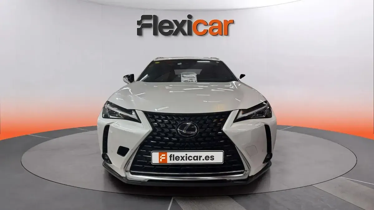 Usado Lexus UX Business Edition 184 CV (135 kW) 2020 Blanco SUV