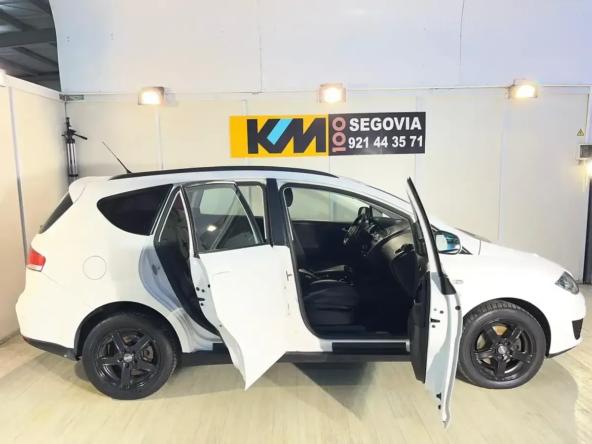 Usado Seat Altea Ecomotive 105 CV (77 kW) 2015 Blanco