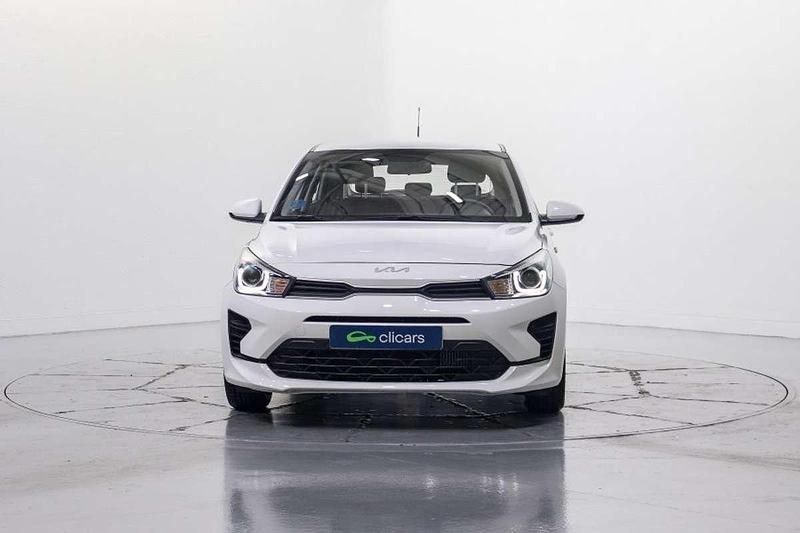 Usado Kia Rio 101 CV (74 kW) 2022 Blanco Utilitario