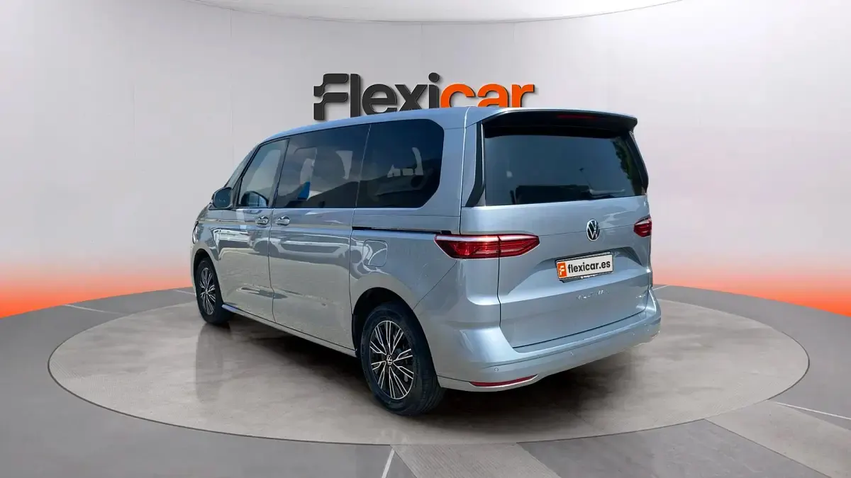 Usado VW Multivan Life 218 CV (160 kW) 2022 Gris Monovolumen