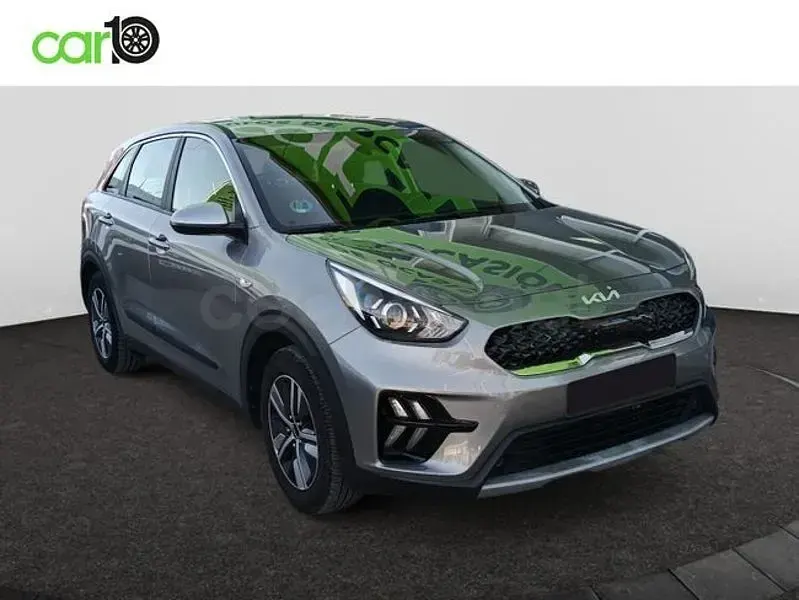 Usado Kia Niro 141 CV (103 kW) 2021 Gris / plata SUV