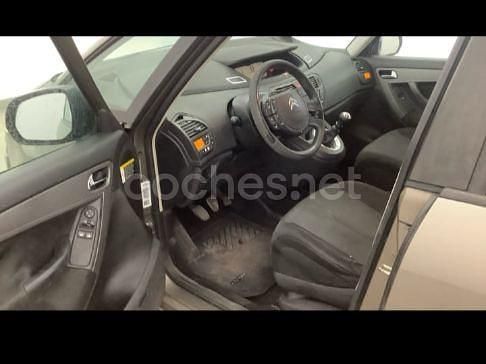 Usado Citroën Grand C4 Picasso Seduction 112 CV (82 kW) 2012 Verde Monovolumen