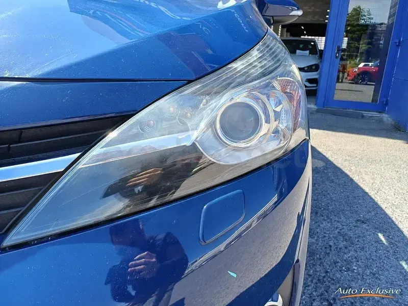 Usado Toyota Verso Advance 112 CV (82 kW) 2017 Azul Monovolumen