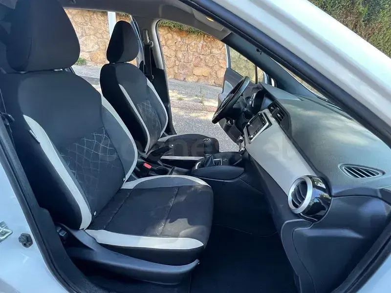 Usado Nissan Micra Tekna 90 CV (66 kW) 2017 Blanco Utilitario