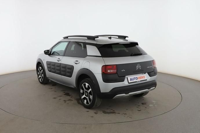 Usado Citroën C4 Cactus PureTech 109 CV (80 kW) 2015 Utilitario