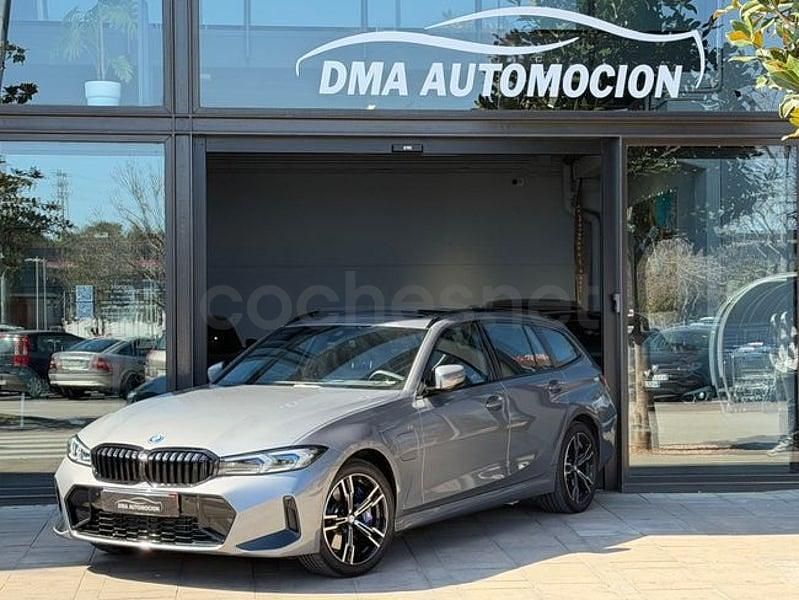 Usado BMW 330e Comfort Edition 292 CV (214 kW) 2024 Gris / plata Familiar