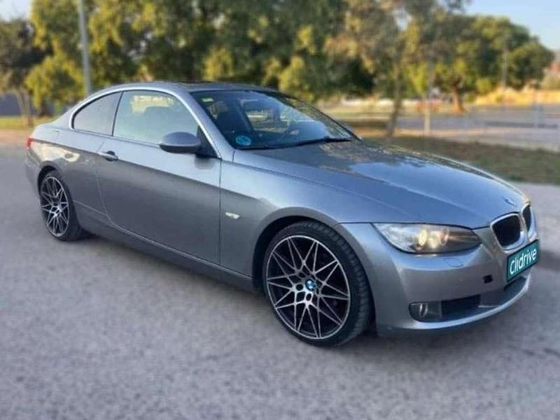 Usado BMW 320 170 CV (125 kW) 2008 Gris Berlina