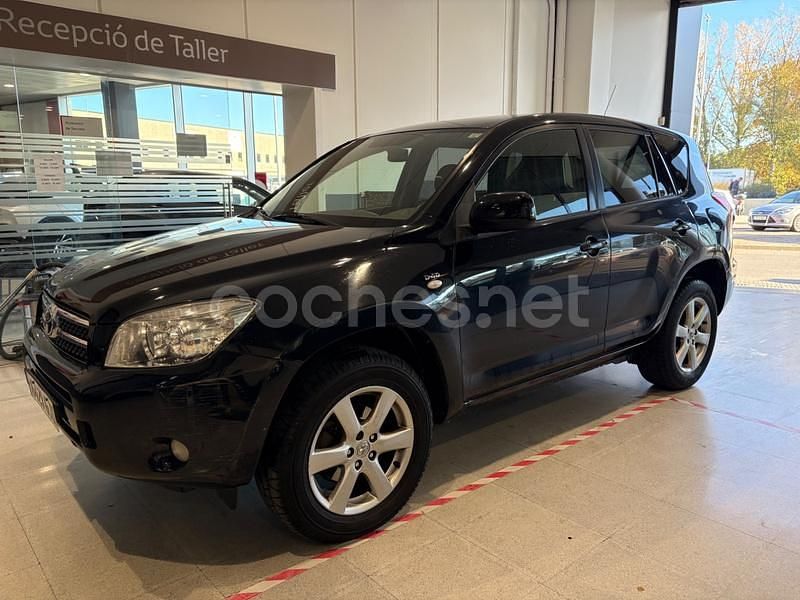 Usado Toyota RAV4 Executive 136 CV (100 kW) 2008 Negro SUV