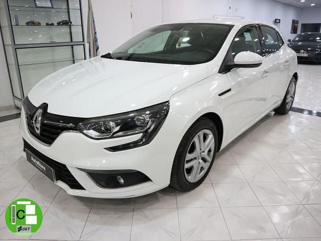 Usado Renault Mégane IV LIMITED 116 CV (85 kW) 2019 Blanco Berlina