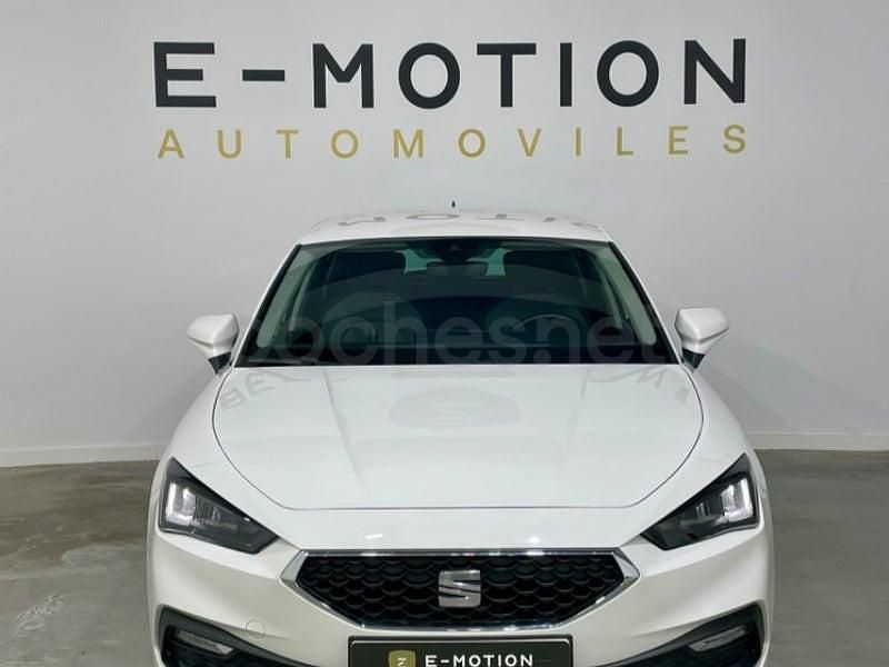 Usado Seat Leon Style 115 CV (84 kW) 2021 Blanco Berlina