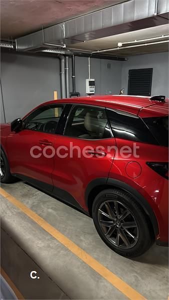 Rojo Usado 2025 Lexus LBX SUV | 33.200 € (Buen precio) - Imagen 1/4