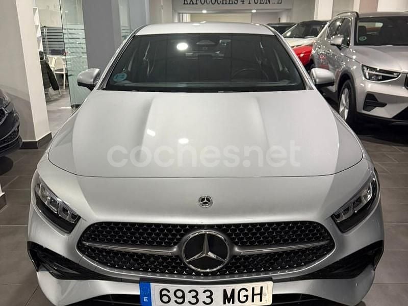 Usado Mercedes A200 150 CV (110 kW) 2023 Gris / plata Berlina