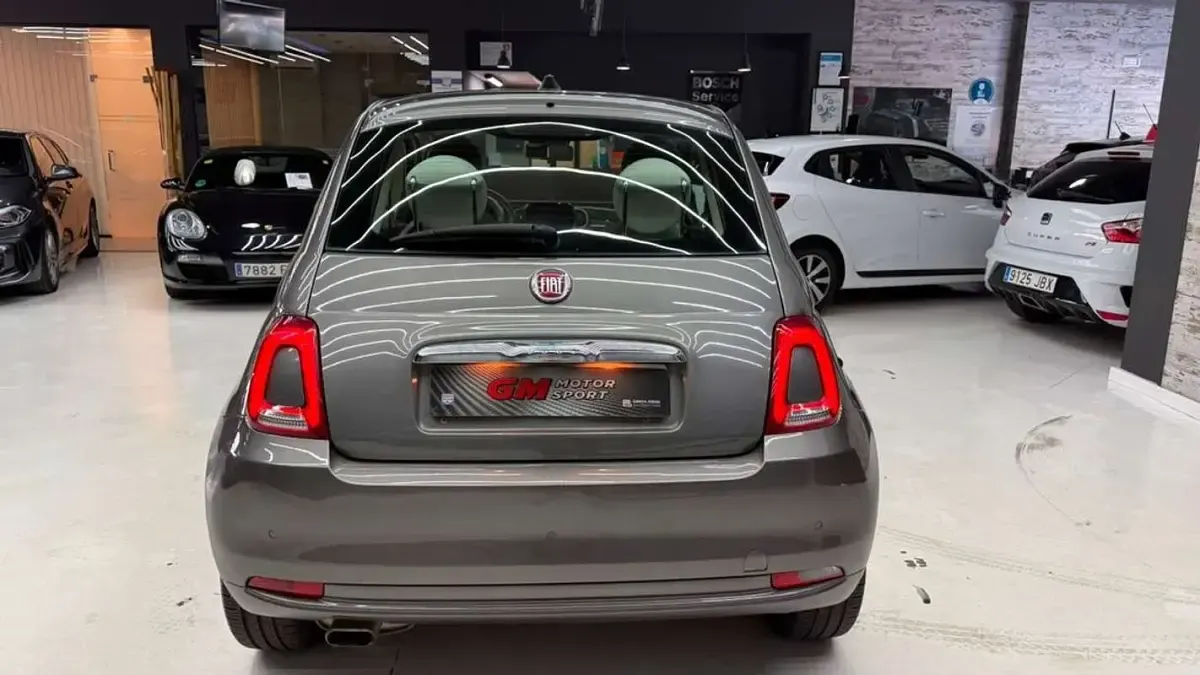 Usado Fiat 500 Lounge 69 CV (50 kW) 2020 Gris Utilitario