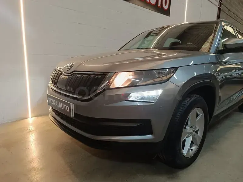 Käytetty Skoda Kodiaq Ambition 150 HP (110 kW) 2017 Harmaa Katumaasturi