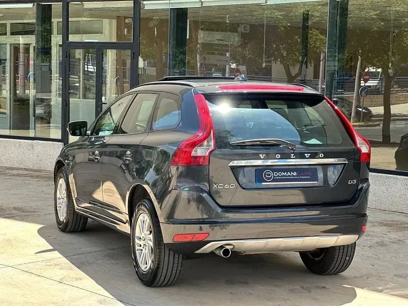 Usado Volvo XC60 Kinetic 190 CV (139 kW) 2016 Azul SUV