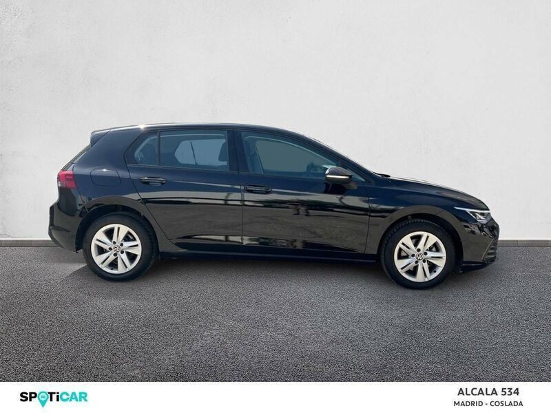 Usado VW Golf VIII Life 130 CV (95 kW) 2022 Negro