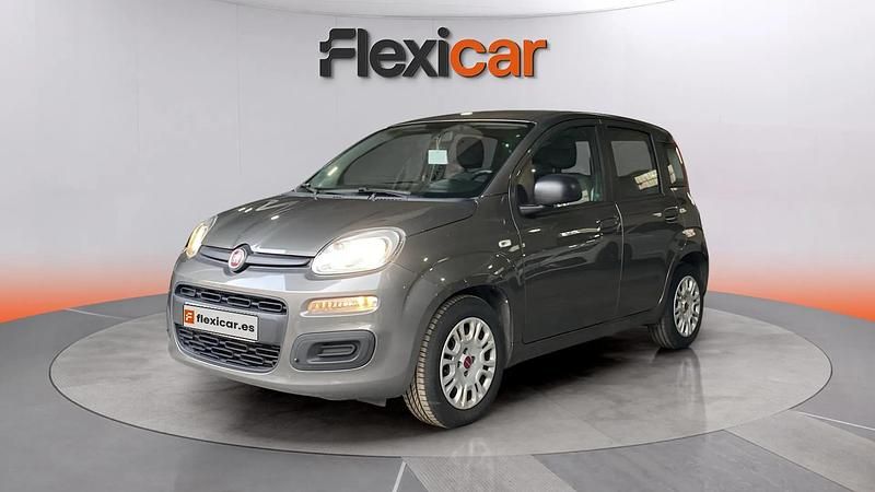 Usado Fiat Panda 71 CV (52 kW) 2022 Gris Berlina