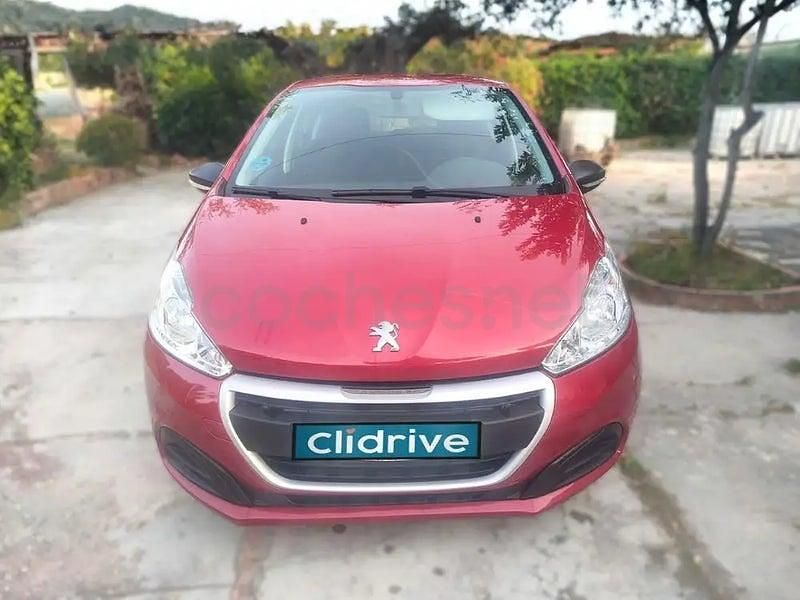 Usado Peugeot 208 Style 100 CV (73 kW) 2018 Rojo Utilitario