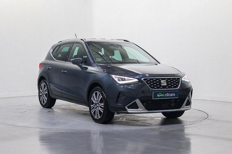Usado Seat Arona Xperience 115 CV (84 kW) 2025 Gris SUV