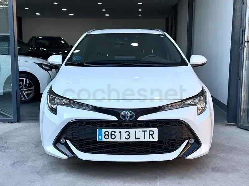 Usado Toyota Corolla Active 122 CV (89 kW) 2022 Blanco Familiar