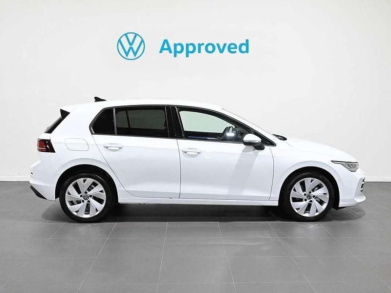 Usado VW Golf VIII 116 CV (85 kW) 2025 Blanco Utilitario